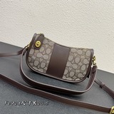 Новая модель Swinger 2325 от Coach с классическим логотипом, печатным покрытием 