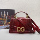 Dolce & Gabbana Высококачественная кожа импортного производства, представлен