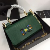 Dolce & Gabbana Импортная кожа, простой и модный дизайн.