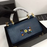 Dolce & Gabbana Импортная кожа, простой и модный дизайн.