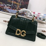 Dolce & Gabbana Высококачественная кожа импортного производства, представлен