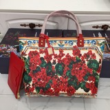 Dolce & Gabbana Серия сумок для покупок с элегантным дизайном и уникальной ф