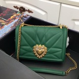 Dolce & Gabbana Серия «Сицилийский принт» 2023 года — самые модные модели.