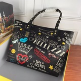 Dolce & Gabbana! Полный принт на фоне цвета Майорки подходит к любому наряду