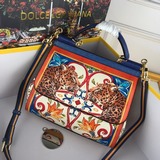 Dolce & Gabbana Высококачественные изделия, изготовленные вручную, пользуютс