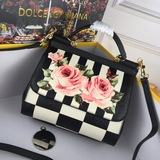 Dolce & Gabbana Высококачественные изделия, изготовленные вручную, пользуютс