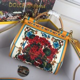 Dolce & Gabbana Высококачественные изделия, изготовленные вручную, пользуютс