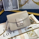 Высокое качество Мини-сумка через плечо Furla Metropolis, изготовлена из кожи те