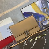 В комплекте с коробкой： сумка, карточка, сертификат и новая кожаная цепочка Give