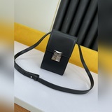 GIVENCHY Givenchy выпустил новую популярную модель. Новая сумка для мобильного т