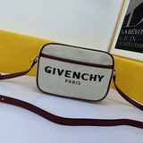 GIVENCHY BOND Бежевая сумка для фотоаппарата из парусины. Удобная, легкая и не г
