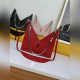 Givenchy Новая модель Givenchy Франция G-House 2023 представляет новую модель V-