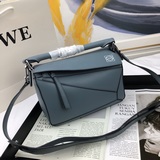Популярная модель Loe@e/罗@威, которая завоевала весь мир. Модель, оставленная вла