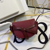 【Оригинальное качество】 Популярная сумка Gate от Loewe, бантик не только украшае