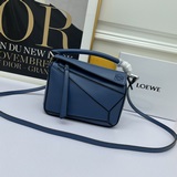 В комплекте подарочная упаковка. Цвет Low MINI 0UZZLE очень универсален и подход