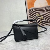 Loe*we популярная модель 0uzzle mini с миниатюрным геометрическим узором из клас