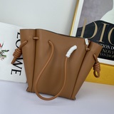 Loewe новейшая коллекция Flamenco Knot сумка с шнурком и текстурой личи. Эксклюз