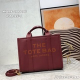 MJ Тотальная сумка из кожи с текстурой личи - MARC JACOBS - the traveler tot.