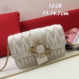Miumiu сумочка с цепочкой из бриллиантов, через плечо [Сердце] Такая модная сумк