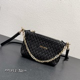 Новая модель Miumiu, изготовлена из импортной кожи ягненка (полностью кожаная), 