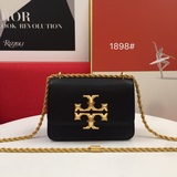 Новая сумка Tory Burch с металлической цепочкой уже в продаже. Модель, аналогичн