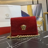 Популярные товары в магазинах 【VERSACE】 VERSACE, матовая кожа с стразами, очень 