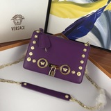 Versace/Вансэцзе 2023 осенне-зимняя коллекция женских сумок, изготовлена из кожи