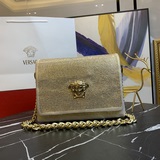 Популярные товары в магазине 【VERSACE】 VERSACE, матовая кожа с стразами, очень у