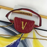 Эта сумка Virtus была впервые представлена на модном показе. Ее название происхо