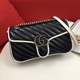 Размер 446744G. Популярная модель из кожи с масляным покрытием, превосходная тек