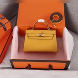 (Серебряная застежка в наличии) Kelly Mini 19 см, второе поколение, отпечаток ла