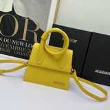 Сумка с коробкой Jacquemus, красная сумка, различные способы ношения, демонстрир