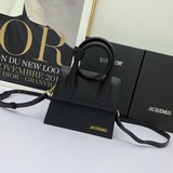 Сумка с коробкой Jacquemus, красная сумка, различные способы ношения, демонстрир