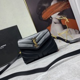 Мини-сумка Loulou в оригинальном исполнении уже в продаже! Сумка изготовлена из 