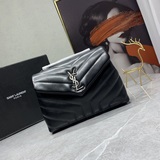 «Loulou» маленькая сумка из кожи с Y-образной стежкой, Saint Laurent. Мягкая сум
