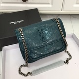 Сен-Лоран.81031#. Сумка Saint Laurent Niki с откидной крышкой, очень вместительн
