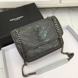 Сен-Лоран.81031#. Сумка Saint Laurent Niki с откидной крышкой, очень вместительн