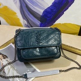 Сумка Saint Laurent Niki с откидной крышкой, очень вместительная, из кожи с эффе