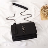 [Любовь] [Любовь] [Любовь] YSL Saint Laurent выпустил популярную модель из кожи.