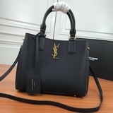 Новая коллекция Saint Laurent в продаже! Кожа с текстурой личи, приятная на ощуп