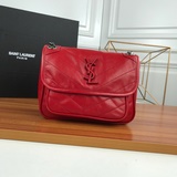 Оригинальные сумки Saint Laurent в наличии! Сумка с клапаном и логотипом на пере