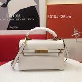 Новейшая модель Saint Laurent Aris № 5010 изготовлена из импортной кожи с тексту