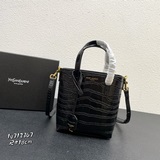 В комплекте с коробкой, новая сумка-тоут от YSL! Имитация кожи крокодила, блестя