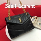 Сумка Saint Laurent Loulou Uffer, изготовлена из 100% импортной кожи.