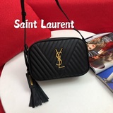 Сумка для фотоаппарата Saint Laurent, все металлические детали выполнены в матов