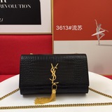 Сумка Saint Laurent с логотипом на передней клапане, ремешком через плечо с заст