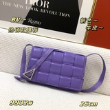 Новый дизайн от известного дизайнера Dabiel Lee из Bottega Veneta. Модный плетен