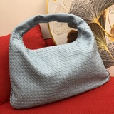 Популярная во всем мире модель Bottega Veneta Marie была представлена в блоге и 