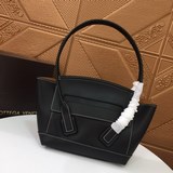 Bottega Veneta Большие уши Arco BV Самый классический элемент, отражающий уникал