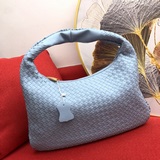 Популярная во всем мире модель Bottega Veneta Marie была представлена в блоге и 
